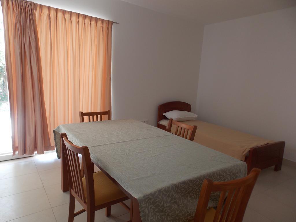 Apartments Franov Bibinje Quarto foto
