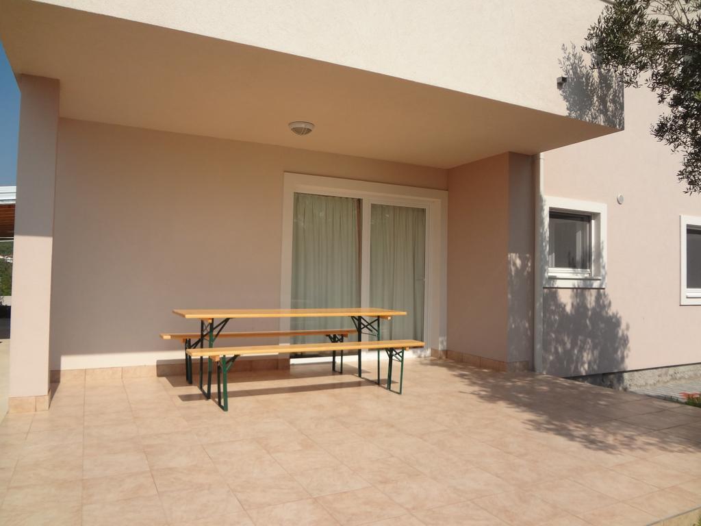 Apartments Franov Bibinje Quarto foto