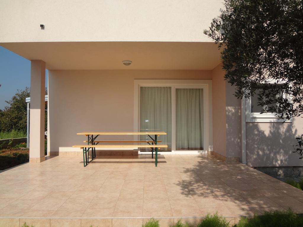 Apartments Franov Bibinje Quarto foto